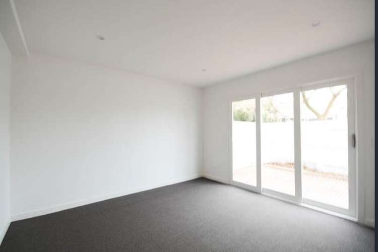 Fourth view of Homely apartment listing, 1/187 Beach Street, Frankston VIC 3199