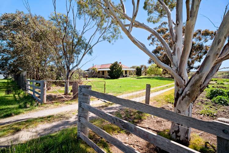 30 Blackmores Road, Clunes VIC 3370