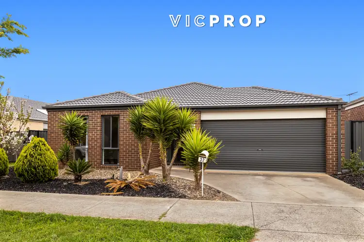 32 Bliss Street