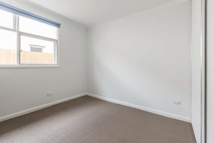 Fifth view of Homely apartment listing, 2/39 Carlingford Street, Elsternwick VIC 3185