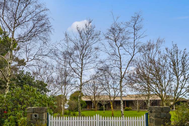 16 Falls Road, Trentham VIC 3458