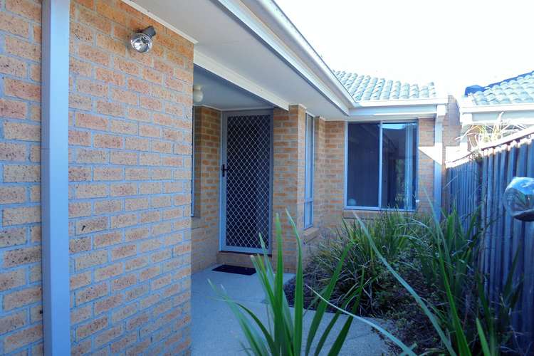 Fourth view of Homely house listing, 28 Middle Park Drive, Sanctuary Lakes VIC 3030
