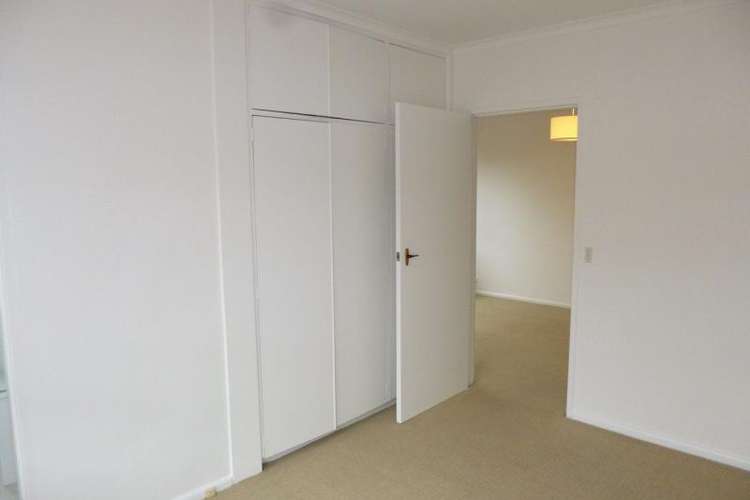 Fourth view of Homely apartment listing, 8/86 Ruskin Street, Elwood VIC 3184