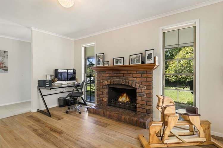 Second view of Homely house listing, 4 Hovea Place, Bellbowrie QLD 4070