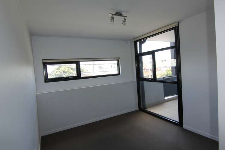 Fifth view of Homely apartment listing, 3/122 High Street, Preston VIC 3072