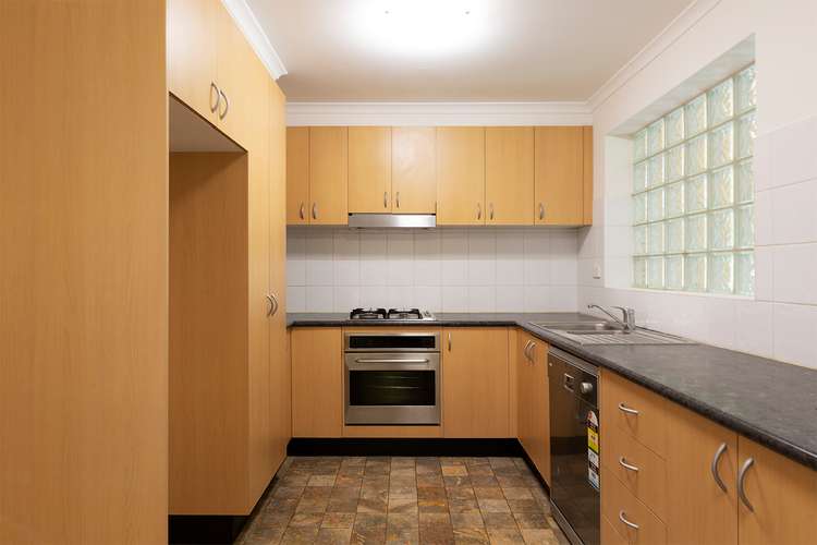 Third view of Homely apartment listing, 2/125 Kambrook Road, Caulfield VIC 3162