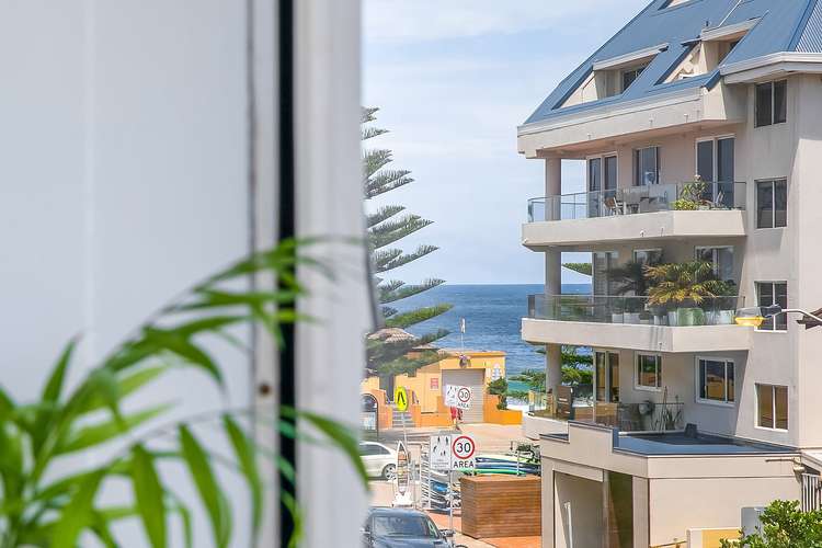 Fifth view of Homely apartment listing, 12/2-4 Pine Street, Manly NSW 2095