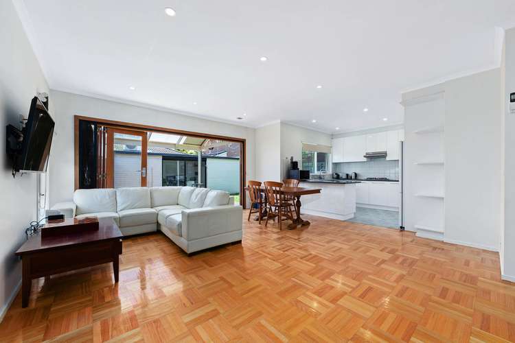 Second view of Homely house listing, 2/106 Jasper Road, Bentleigh VIC 3204