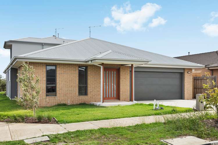 Main view of Homely house listing, 1/16 Sanderling Avenue, Armstrong Creek VIC 3217