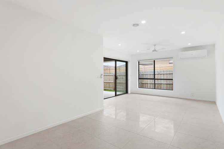 Third view of Homely house listing, 2/16 Sanderling Avenue, Armstrong Creek VIC 3217