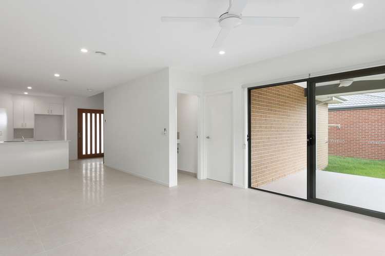 Fourth view of Homely house listing, 2/16 Sanderling Avenue, Armstrong Creek VIC 3217