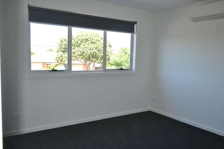 Fifth view of Homely townhouse listing, 2/174 Rathcown Road, Reservoir VIC 3073