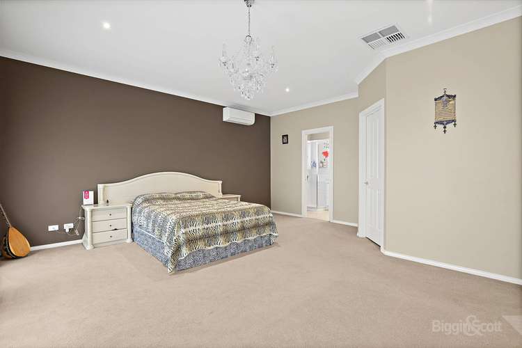 Fifth view of Homely house listing, 15 Esprit Avenue, Cranbourne North VIC 3977