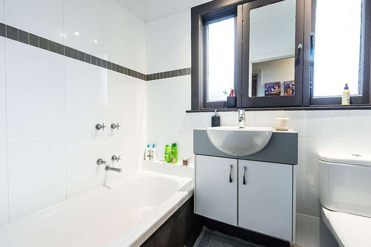 Fifth view of Homely apartment listing, 6/21 Eildon Road, St Kilda VIC 3182