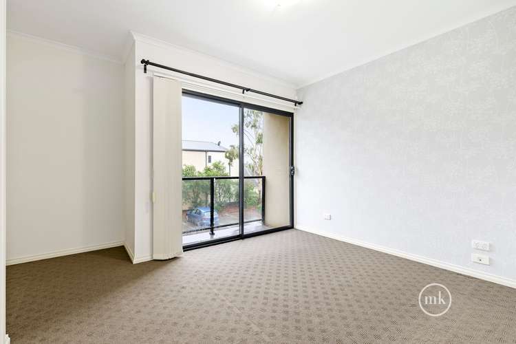Fourth view of Homely townhouse listing, 2 Emerald Court, Greensborough VIC 3088