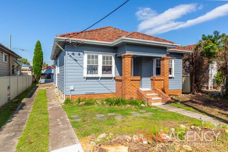 Main view of Homely house listing, 11 Scholey Street, Mayfield NSW 2304