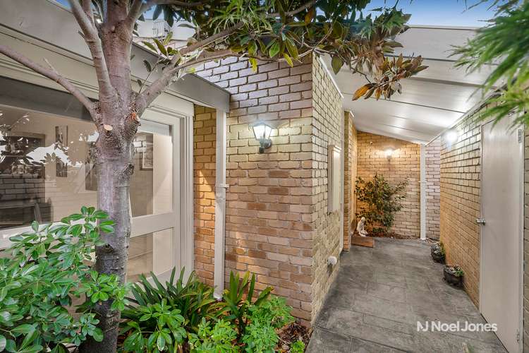 72 Fonteyn Drive, Wantirna South VIC 3152