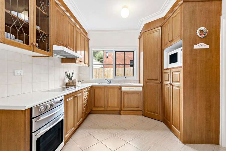 Fifth view of Homely unit listing, 2/15 Lithgow Street, Glen Iris VIC 3146