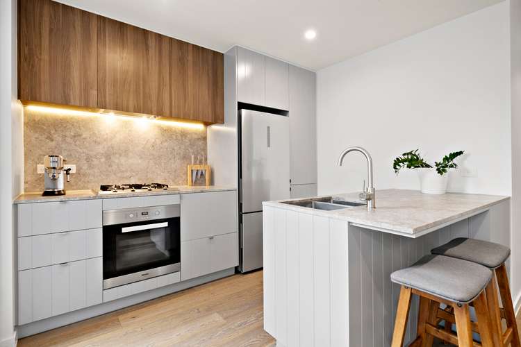 Third view of Homely apartment listing, 5/281 Tooronga Road, Glen Iris VIC 3146