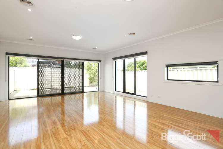 Fourth view of Homely townhouse listing, 2/9 Hutton Street, Maidstone VIC 3012