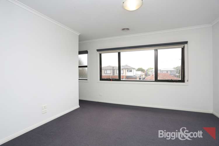 Fifth view of Homely townhouse listing, 2/9 Hutton Street, Maidstone VIC 3012