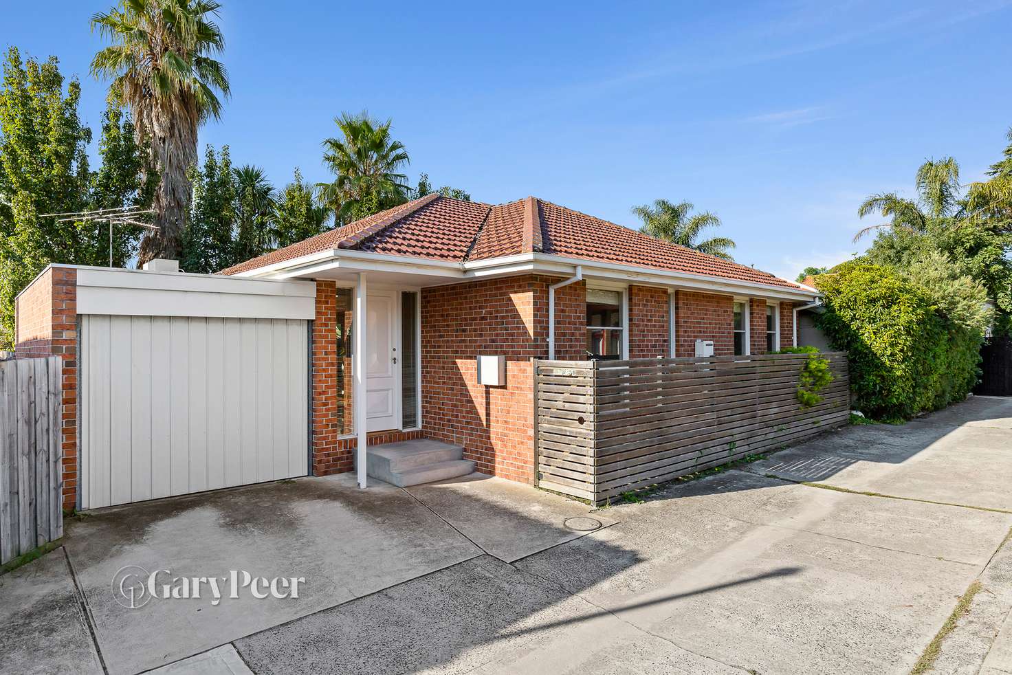 Main view of Homely townhouse listing, 2/28 Fallon Street, Caulfield VIC 3162