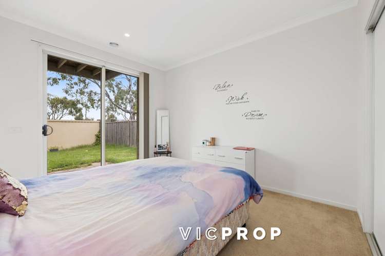 Third view of Homely townhouse listing, 55 Broadbeach Circuit, Sanctuary Lakes VIC 3030