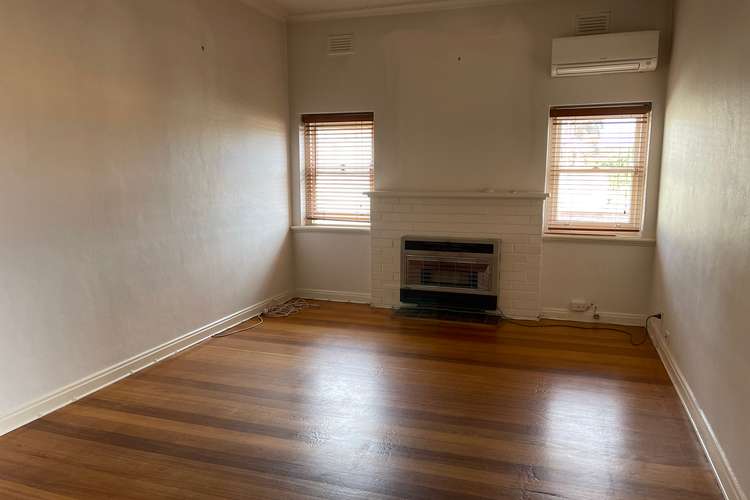 Fifth view of Homely apartment listing, 4/33 Clarendon Street, Armadale VIC 3143