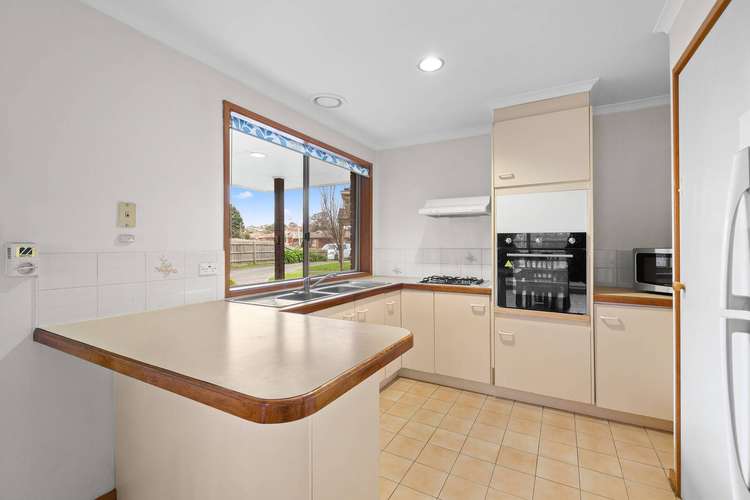 Fifth view of Homely unit listing, 2/17 Florence Avenue, Berwick VIC 3806