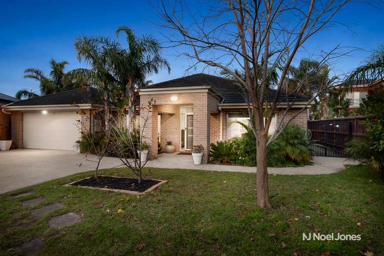 13 Albert Park Way, Keysborough VIC 3173