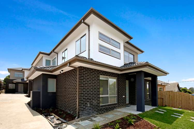 Main view of Homely townhouse listing, 1/118 Nell Street, Greensborough VIC 3088