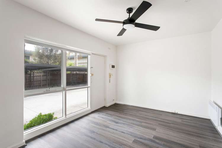 Third view of Homely apartment listing, 2/31 Rosstown Road, Carnegie VIC 3163