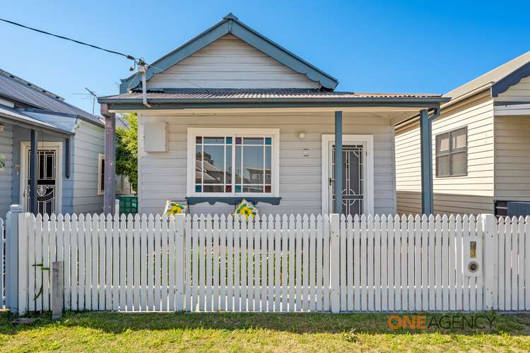 35 Holt Street, Mayfield East NSW 2304