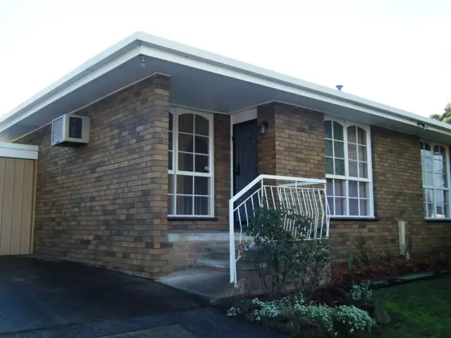 12 Cedar Grove