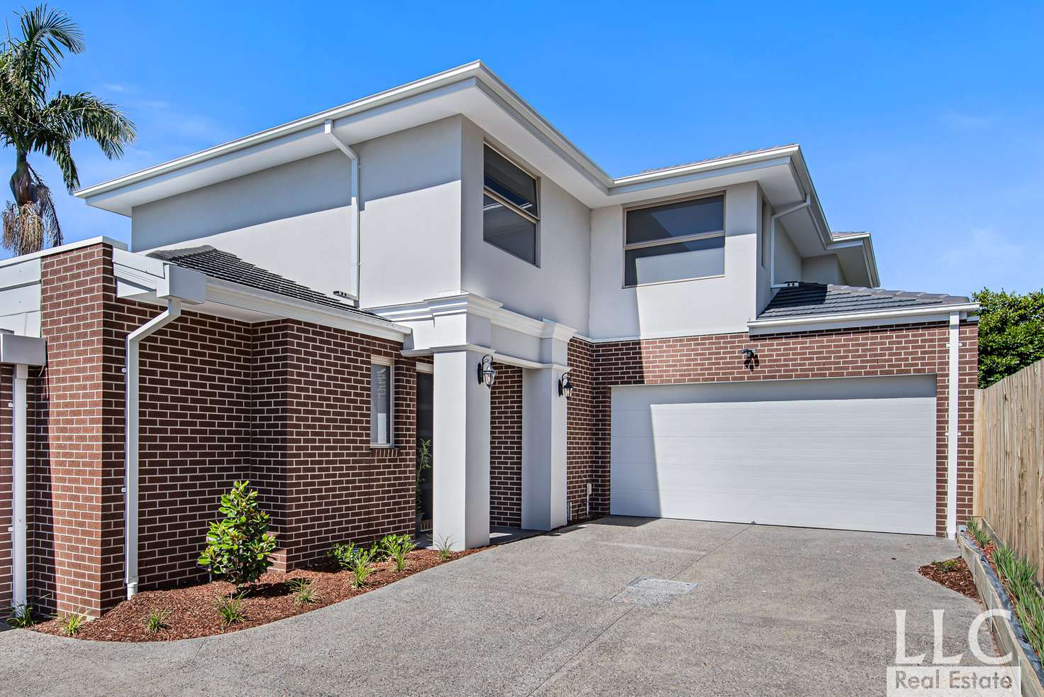 Main view of Homely townhouse listing, 2/11 Branksome Grove, Blackburn South VIC 3130
