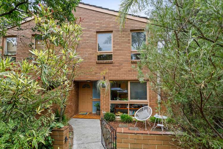 Main view of Homely townhouse listing, 2/20 Auburn Grove, Hawthorn East VIC 3123