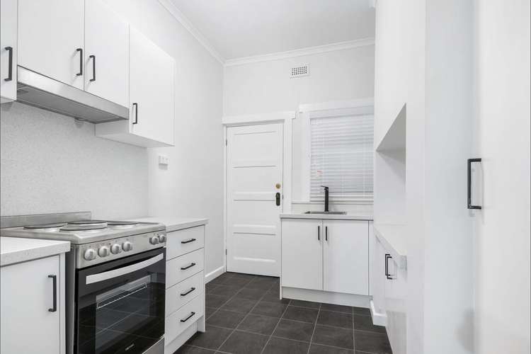 Third view of Homely apartment listing, 4/35 Grey Street, St Kilda VIC 3182