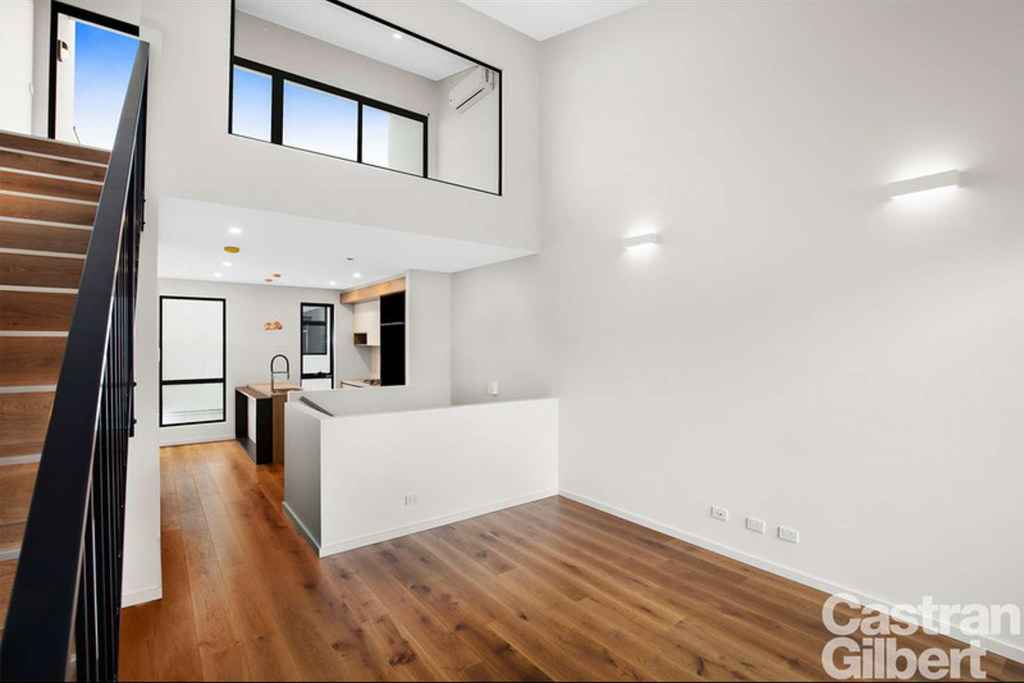 Main view of Homely townhouse listing, 8/8-10 South Avenue, Bentleigh VIC 3204