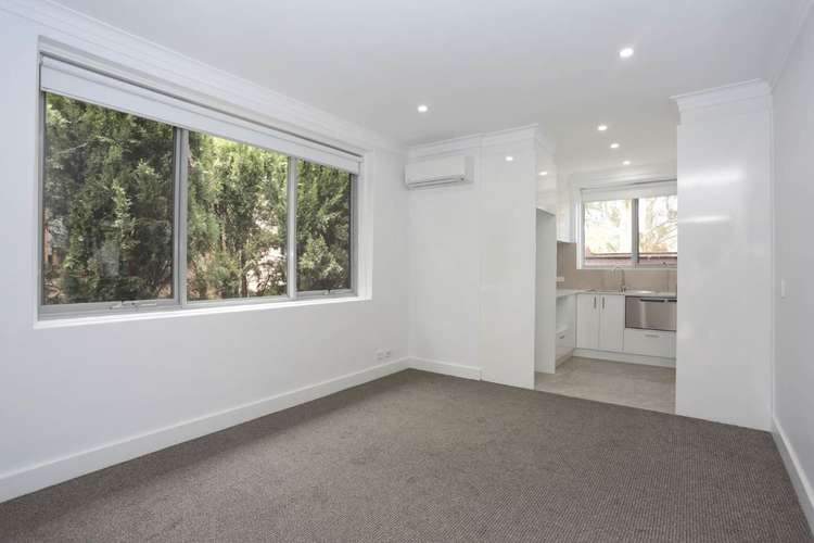 Second view of Homely apartment listing, 5/8 Davis Street, Richmond VIC 3121