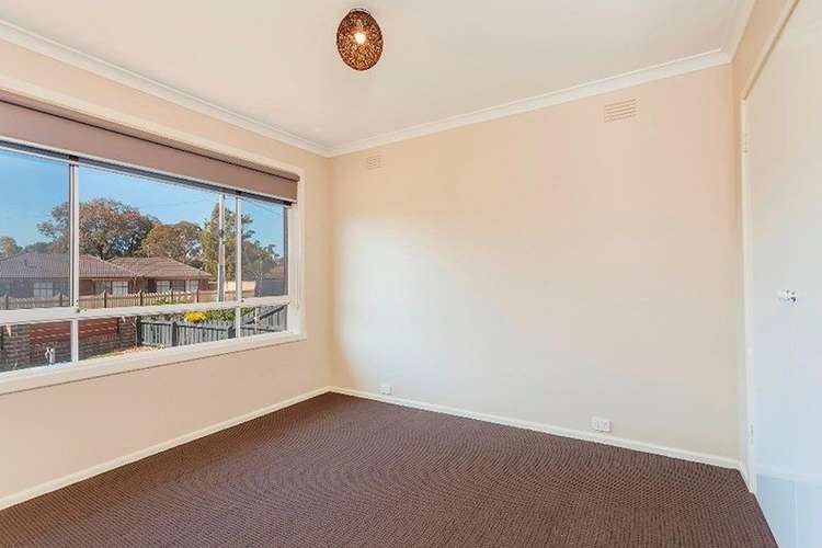 Fifth view of Homely house listing, 1/16 Plover Street, Lara VIC 3212