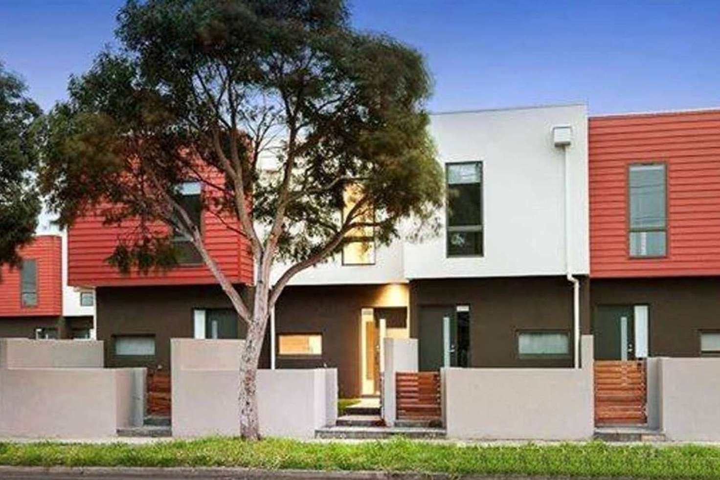 Main view of Homely townhouse listing, 4/235 Wickham Road, Moorabbin VIC 3189