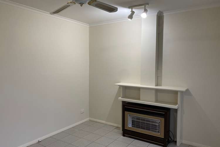 Fourth view of Homely unit listing, 2/2 Lee Street, St Albans VIC 3021