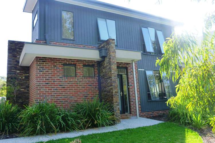 Main view of Homely townhouse listing, 1/23 King Street, Bayswater VIC 3153