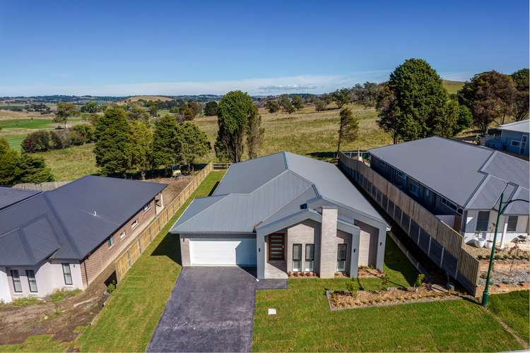 97 Darraby Drive, Moss Vale NSW 2577
