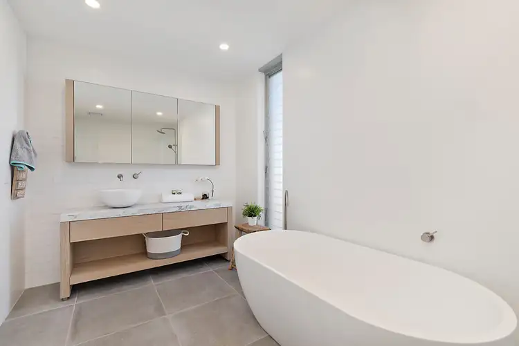 Sixth view of Homely house listing, 10 Ian Avenue, North Curl Curl NSW 2099