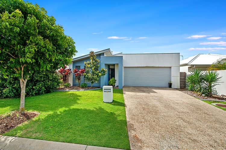 Second view of Homely house listing, 7 Mariner Avenue, Hope Island QLD 4212