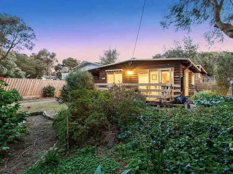 17 Roslyn Avenue, Rye VIC 3941