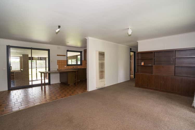 Fifth view of Homely house listing, 10 Waratah Avenue, Bayswater North VIC 3153