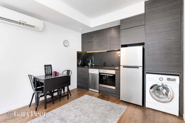 Fourth view of Homely apartment listing, 1/33 Johnston Street, Port Melbourne VIC 3207