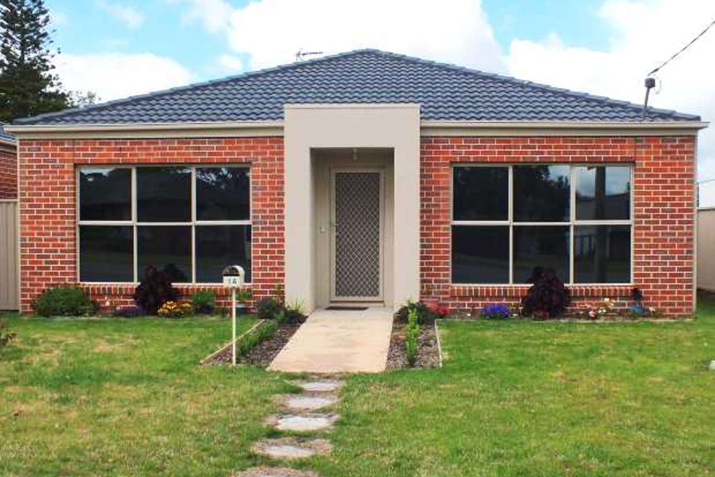 Main view of Homely townhouse listing, 1A Leopold Street, Alfredton VIC 3350